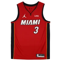 Maillot Jordan Brand Swingman rouge dédicacé par Dwyane Wade Miami Heat 2020-21 avec inscription « NBA Top 75 »