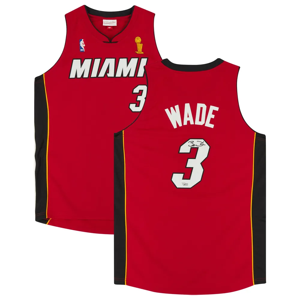 Dwyane Wade Black Miami Heat Autographed Nike 2021-2022 Mixtape
