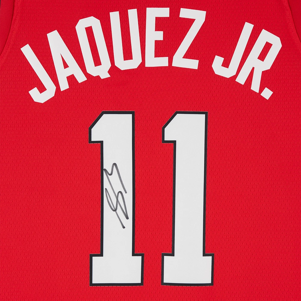 Maillot Swingman Nike City Edition 2024-25 rouge dédicacé par Jaime Jaquez Jr. Miami Heat
