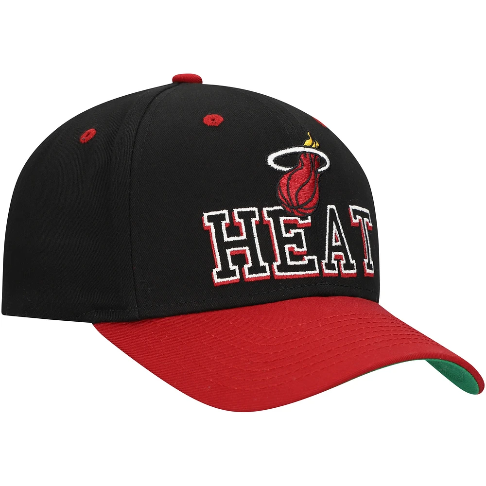 Men's Mitchell & Ness Black/Red Miami Heat Backside Script Two-Tone Pro Crown Adjustable Hat