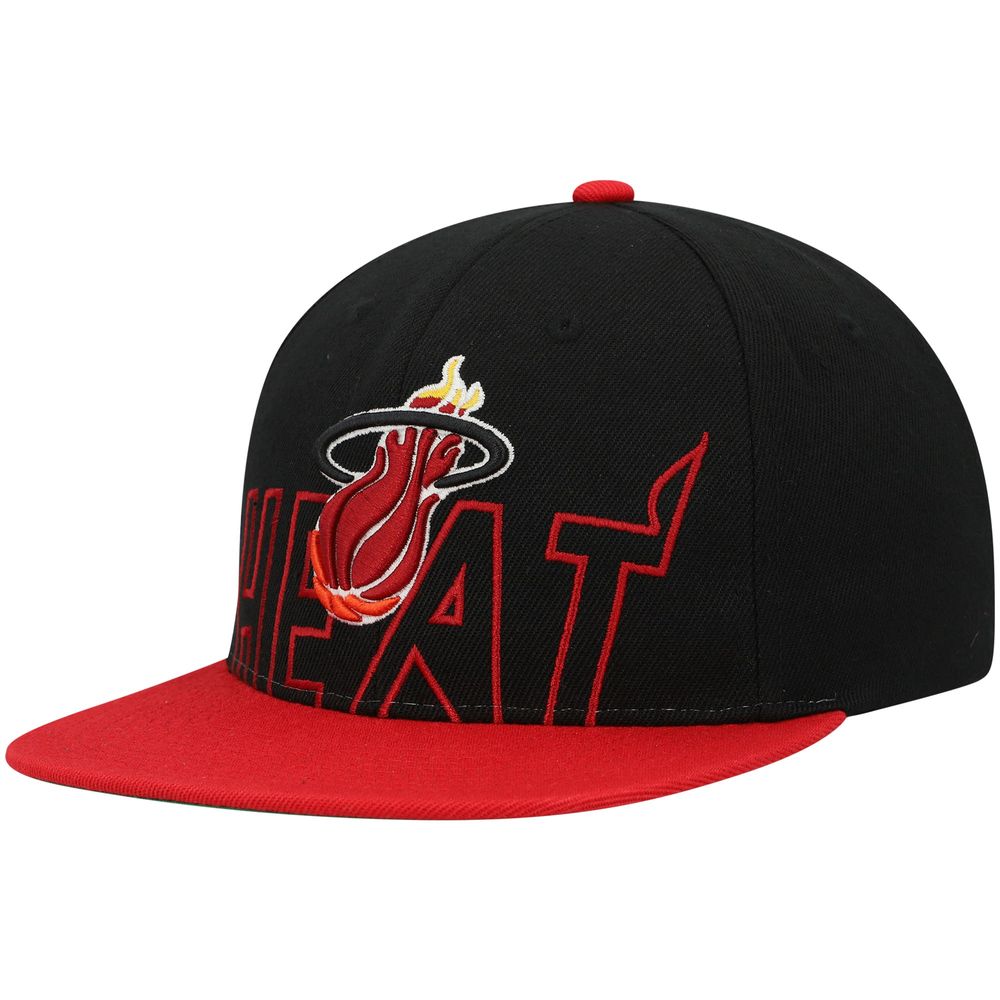 Men's Mitchell & Ness Black/Red Miami Heat Hardwood Classics Low Big Face Snapback Hat