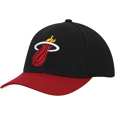 Casquette pour homme Mitchell & Ness Noir/Rouge Miami Heat MVP Team Two-Tone 2.0 Stretch Snapback