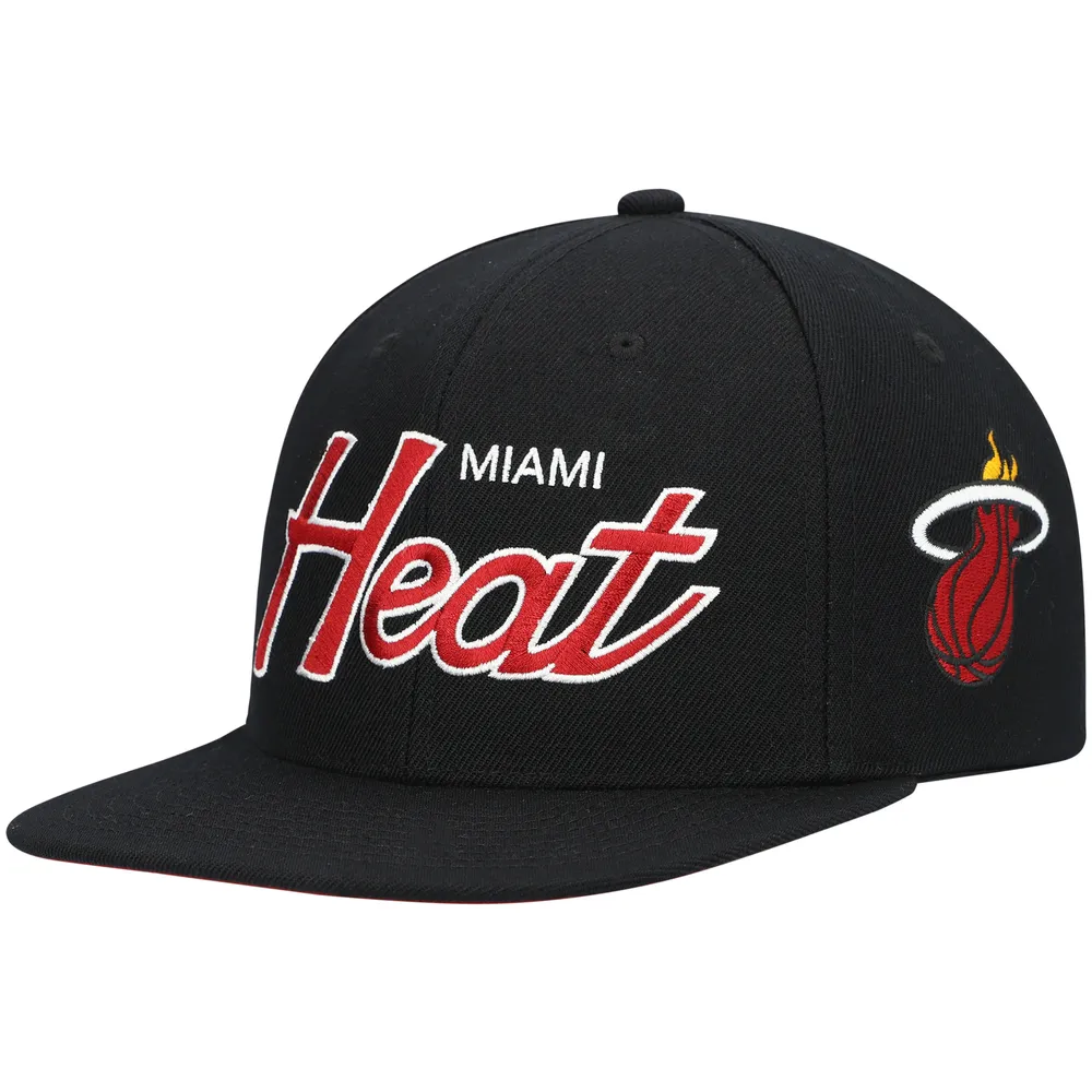 Casquette Snapback Mitchell & Ness Miami Heat Hardwood Classics Script 2.0 noire pour hommes