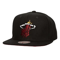 Men's Mitchell & Ness Black Miami Heat Shattered Snapback Hat