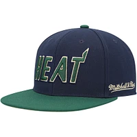 Casquette ajustée Mitchell & Ness bleu marine/vert Miami Heat 15e anniversaire Hardwood Classics Grassland pour hommes