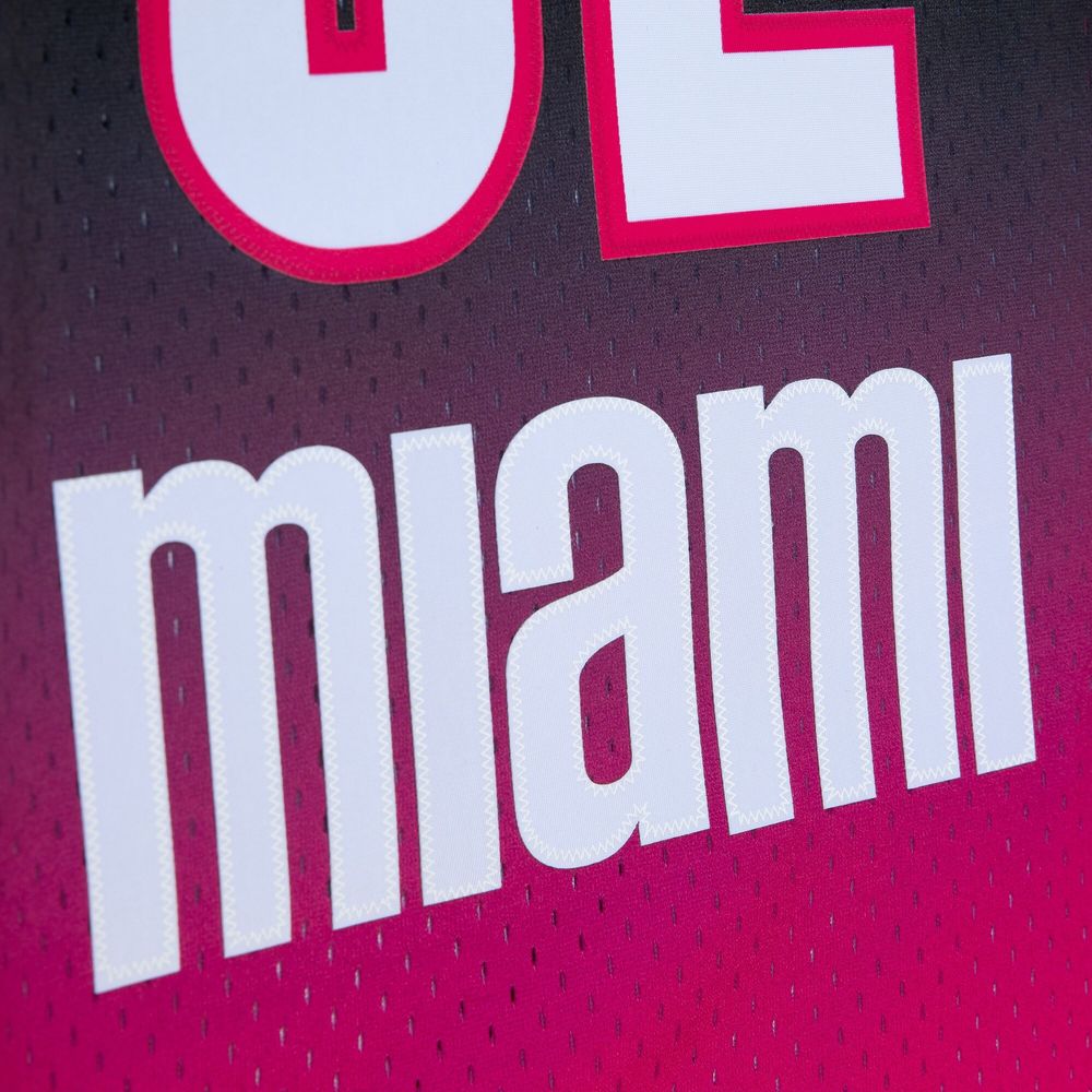 Lids Shaquille O'Neal Miami Heat Mitchell & Ness 2005-06 Hardwood