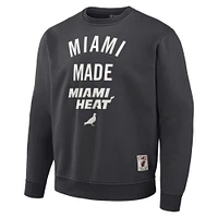 Sweat-shirt en peluche NBA x Staple anthracite Miami Heat Pigeon pour hommes