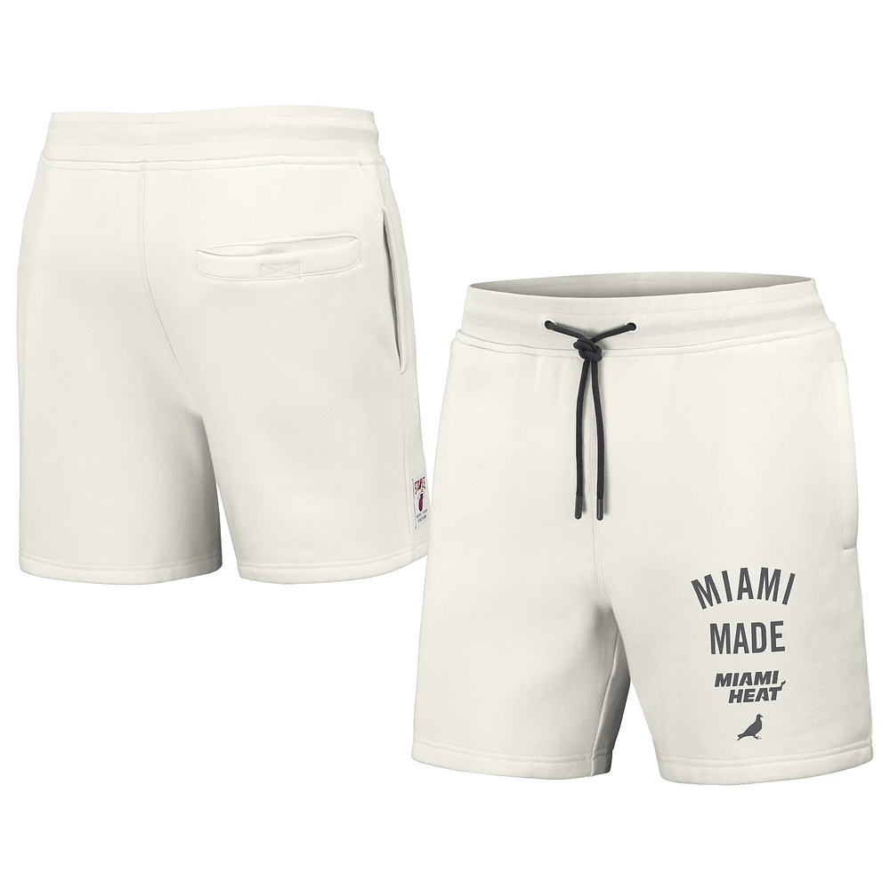 Short en polaire épais NFL x Staple pour hommes, Miami Heat Pigeon, crème