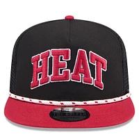 Casquette Snapback Miami Heat Throwback Team Arch Golfer New Era pour hommes, noir/rouge