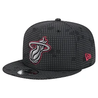 Casquette snapback 9Fifty Miami Heat Midnight Ink Pop Outline de New Era pour homme