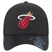 Men's New Era Black Miami Heat Sport Night 39THIRTY Flex Hat