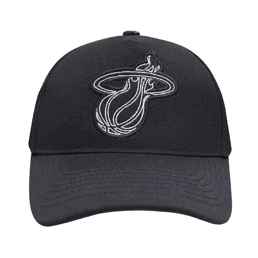 Men's Pro Standard Black Miami Heat Paint the City Pinch Front Snapback Hat