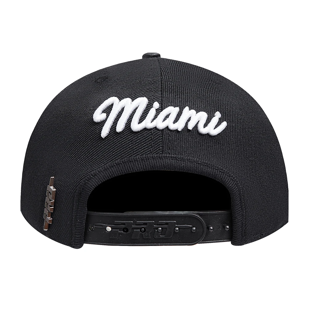 Casquette Snapback Pro Standard noire Miami Heat Paint the City Pinch Front pour hommes