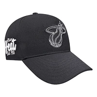 Casquette Snapback Pro Standard noire Miami Heat Paint the City Pinch Front pour hommes