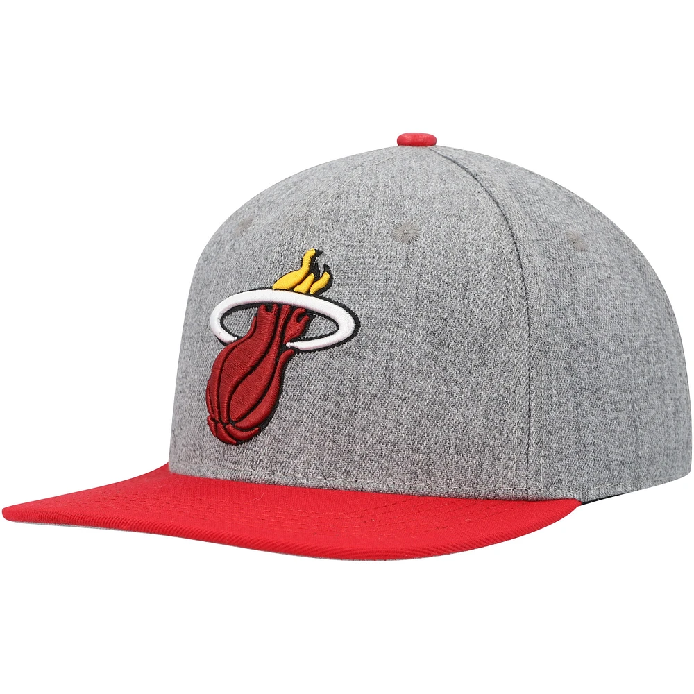 Men's Pro Standard Gray/Red Miami Heat Classic Logo Two-Tone Snapback Hat