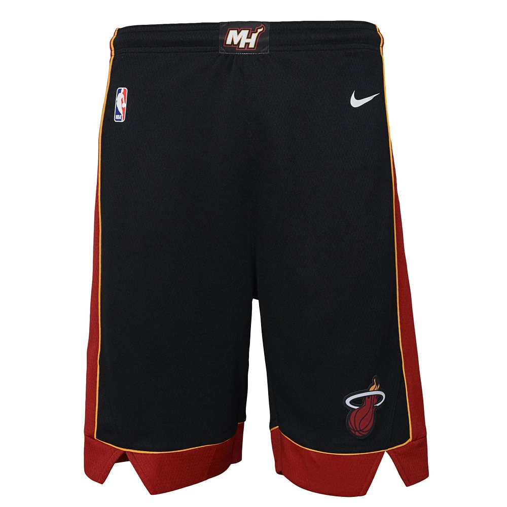 Short Nike Miami Heat Icon Edition en maille Performance Swingman pour jeune noir