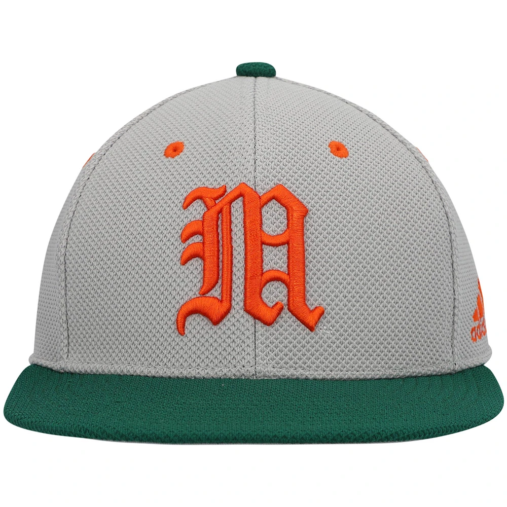 Casquette de baseball ajustée sur le terrain des Hurricanes Miami adidas pour hommes