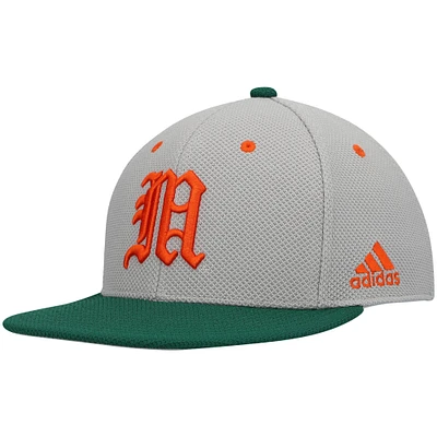 Casquette de baseball ajustée sur le terrain des Hurricanes Miami adidas pour hommes