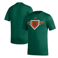 T-shirt d'avant-match adidas vert Miami Hurricanes 2023/24 AEROREADY Homeland Plate pour homme