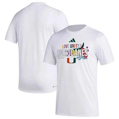 T-shirt d'avant-match adidas x Rich Mnisi Pride Collection pour hommes, blanc, Miami Hurricanes, AEROREADY