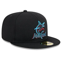 Men's New Era Black Miami Marlins 2025 MLB Clubhouse 59FIFTY Fitted Hat