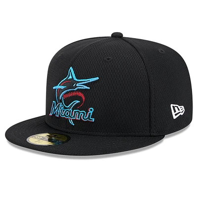 Men's New Era Black Miami Marlins 2025 MLB Clubhouse 59FIFTY Fitted Hat