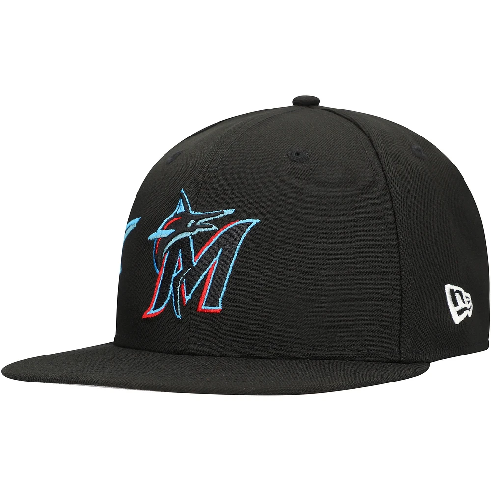 Casquette Snapback New Era noire Miami Marlins Logo Strike 9FIFTY pour hommes