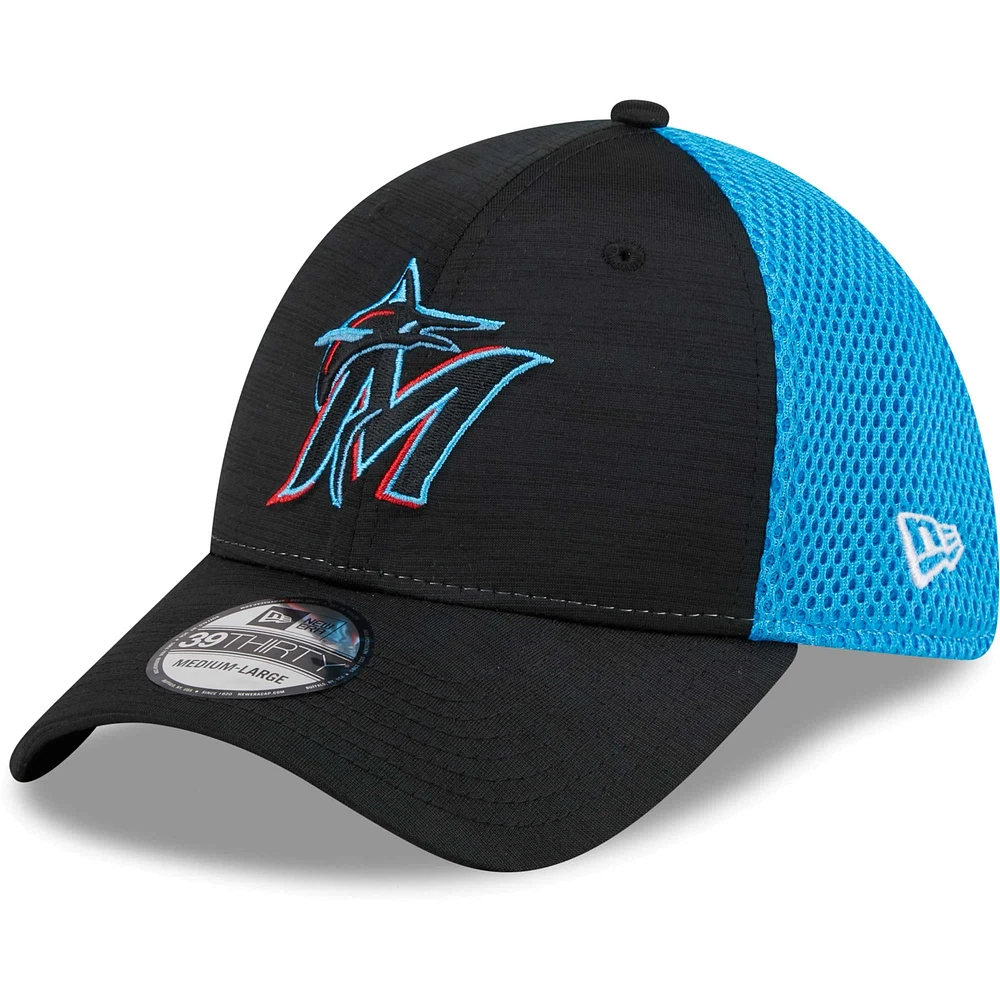 Casquette New Era noire Miami Marlins Neo 39THIRTY Flex pour hommes