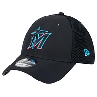 Men's New Era Black Miami Marlins Team Tone 39THIRTY Flex Hat