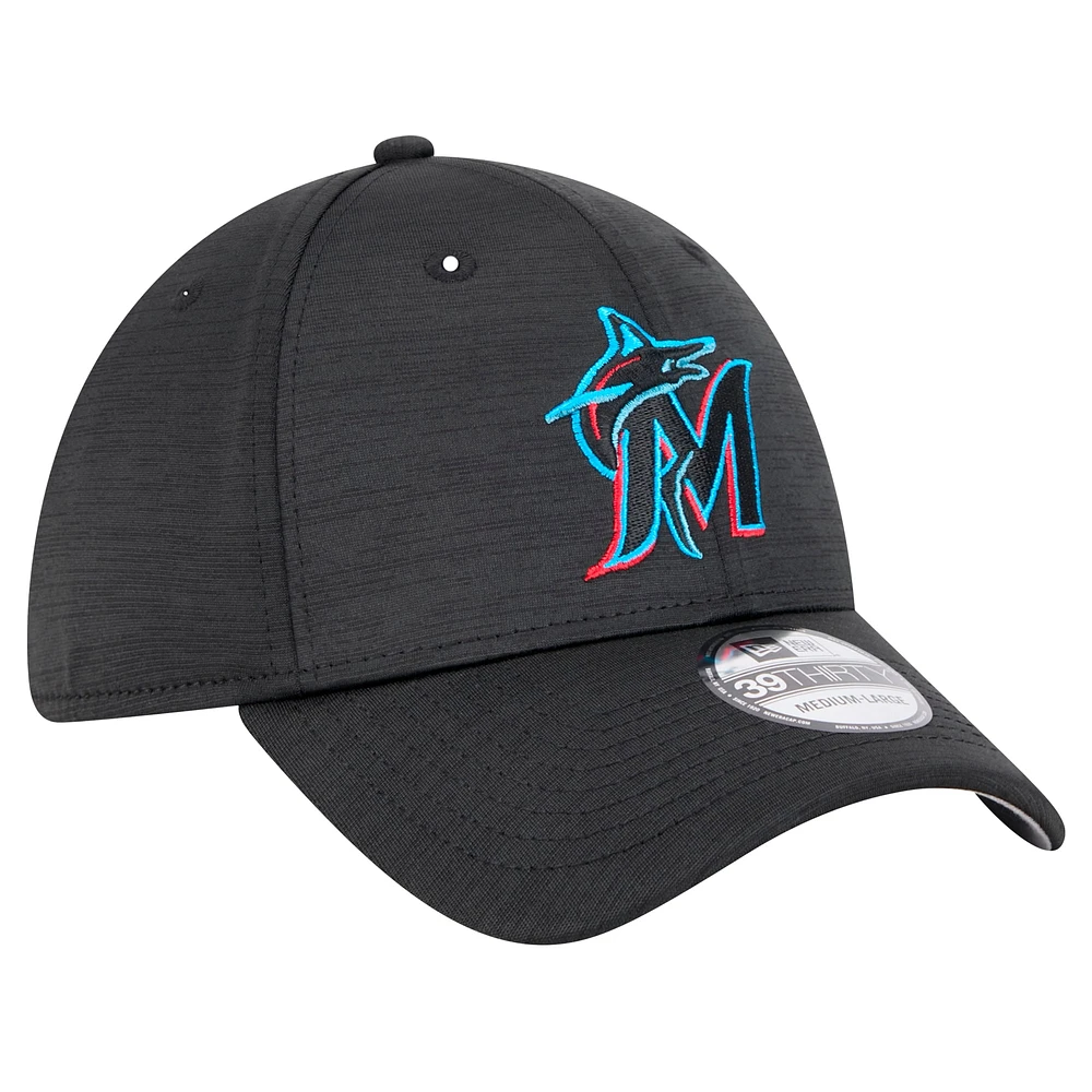 Casquette New Era noire Miami Marlins Tech 39THIRTY Flex pour hommes