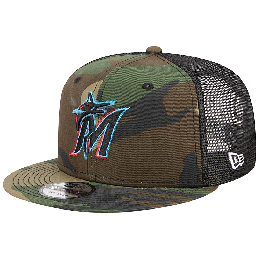 Casquette New Era Camo Miami Marlins Woodland Camo Trucker 9FIFTY Snapback pour homme