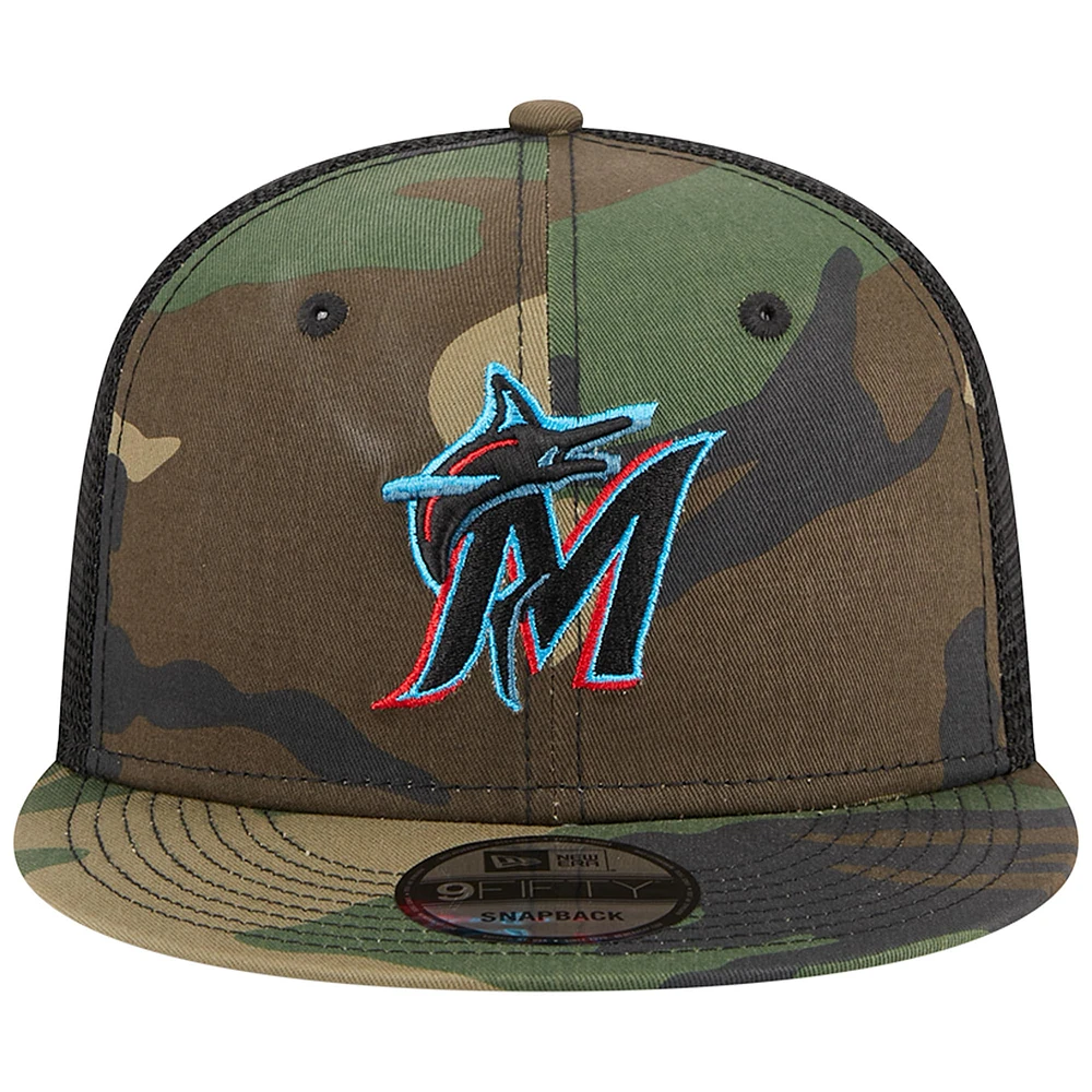 Casquette New Era Camo Miami Marlins Woodland Camo Trucker 9FIFTY Snapback pour homme