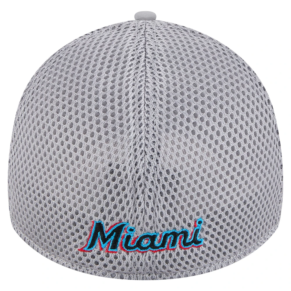 Men's New Era  Gray Miami Marlins Linear 39THIRTY Flex-Fit Hat