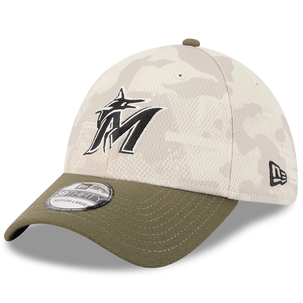 Men's New Era Light Beige/Olive Miami Marlins 2025 Armed Forces Day 39THIRTY Flex Hat