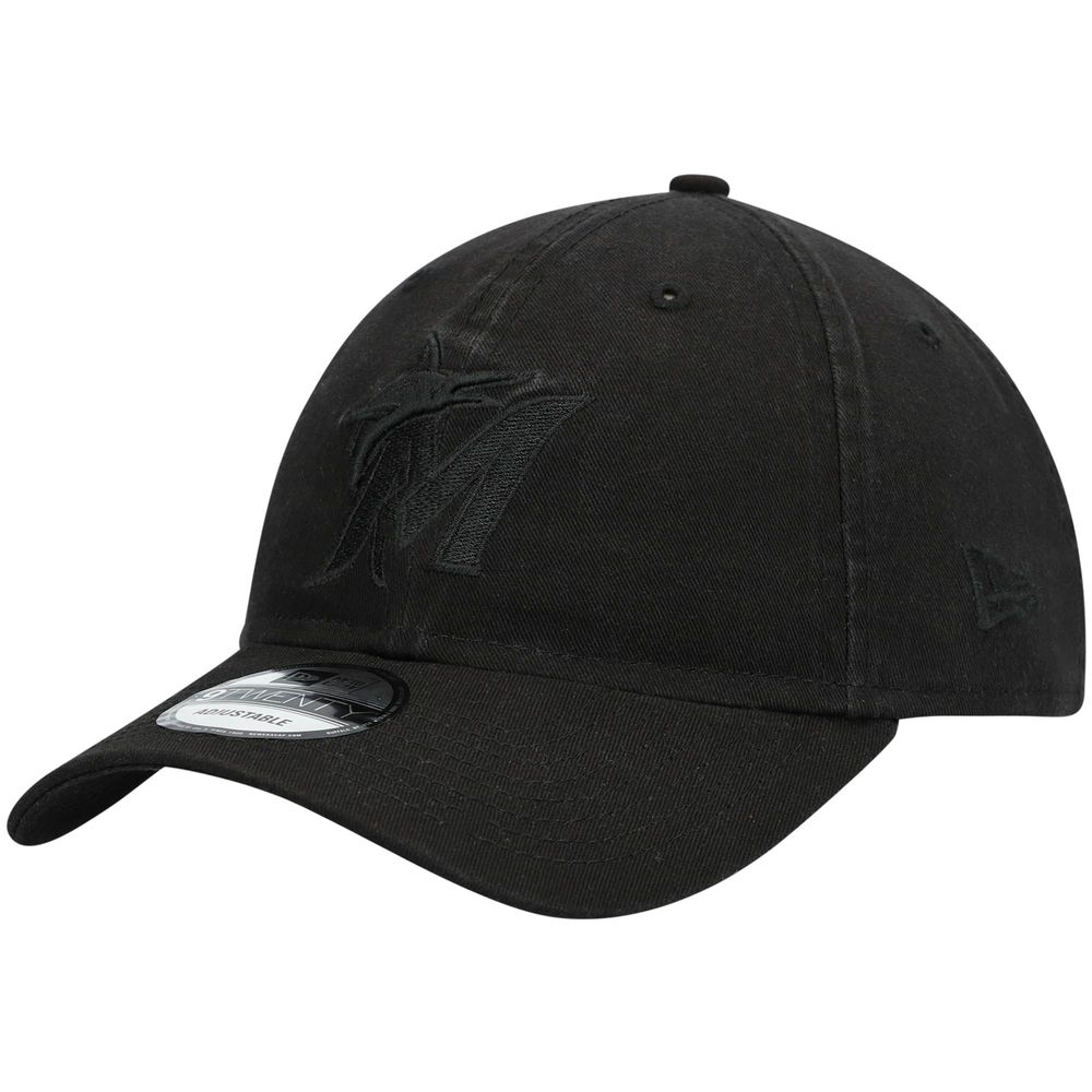 Men's New Era Miami Marlins Black on Black Core Classic 9TWENTY Adjustable Hat