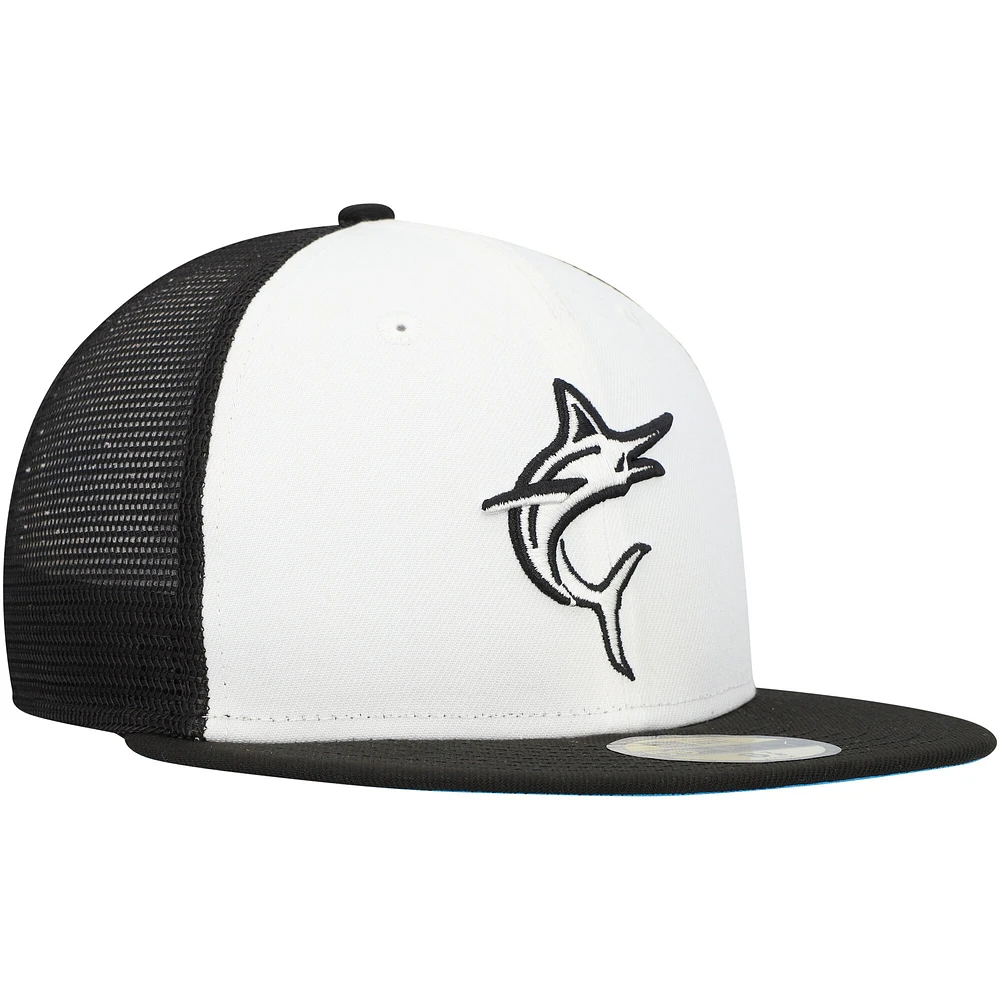 Casquette ajustée 59FIFTY pour entraînement au bâton sur le terrain Miami Marlins 2023 New Era homme, blanc/noir