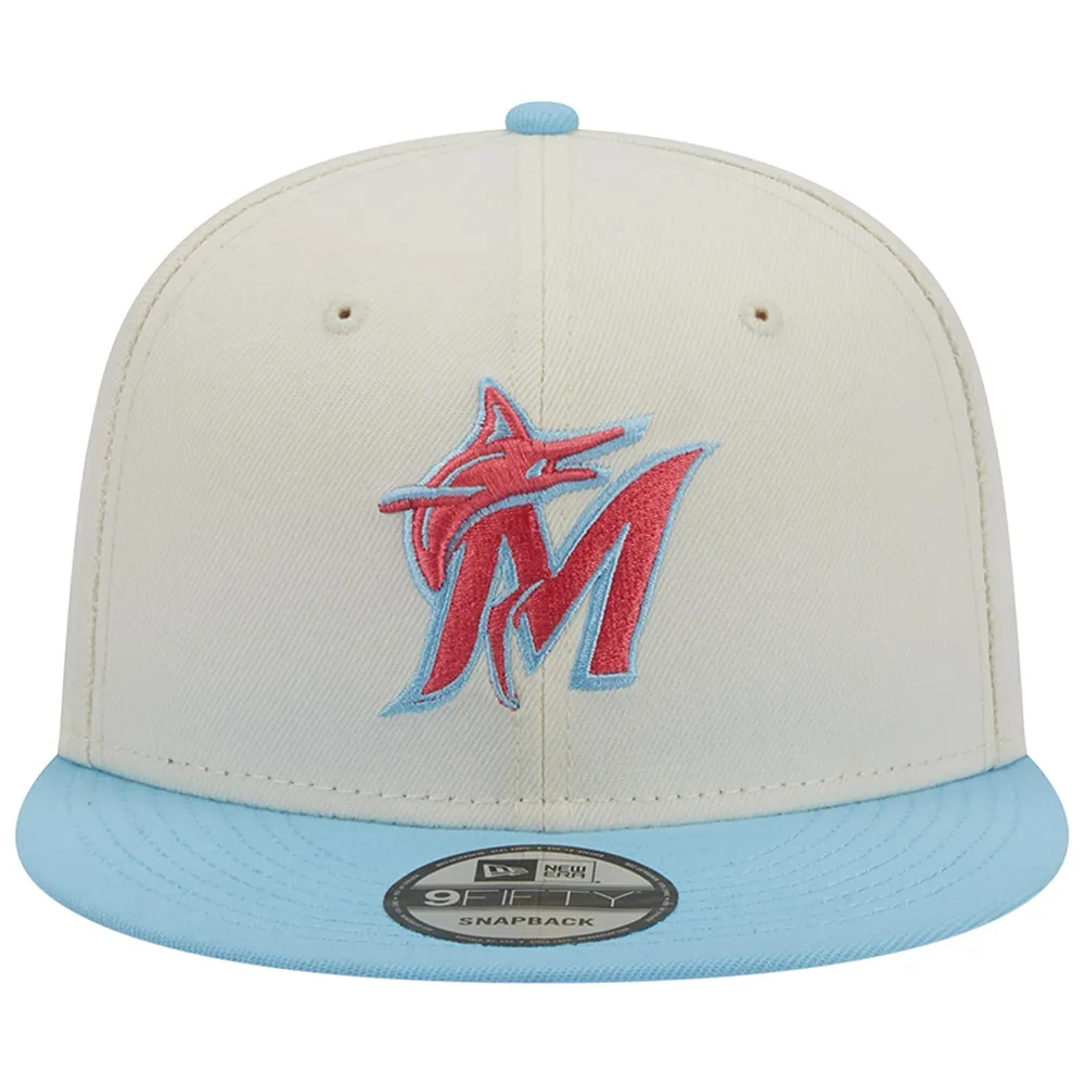 New Era Men's White and Light Blue Boston Red Sox Spring Basic Two-Tone  9FIFTY Snapback Hat