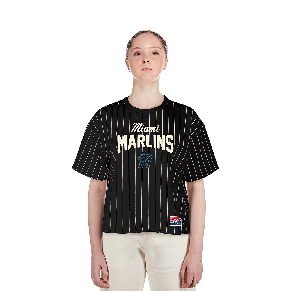 T-shirt court à rayures noires pour femme New Era Miami Marlins Cooperstown Collection Multiplier