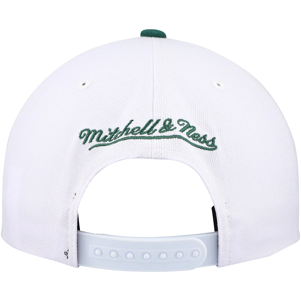 Men's Mitchell & Ness White/Green Michigan State Spartans 2-Tone 2.0 Snapback Hat