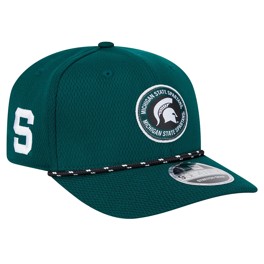 Casquette extensible à bouton-pression COOLERA 9SEVENTY Michigan State Spartans de New Era pour homme, vert forêt