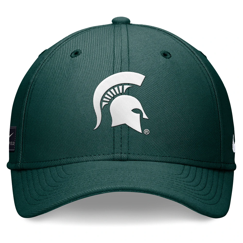 Casquette Nike Michigan State Spartans 2024 Performance Flex verte pour homme avec logo Swoosh On-Field