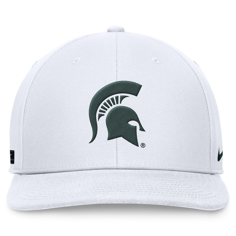 Casquette Snapback Nike Michigan State Spartans On-Field Pro Bill pour homme blanche