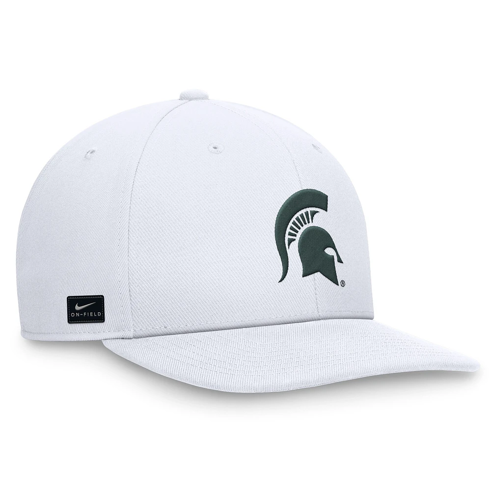 Casquette Snapback Nike Michigan State Spartans On-Field Pro Bill pour homme blanche