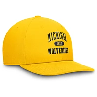Casquette ajustable Jordan Brand Maize Michigan Wolverines Athletics Pro pour homme
