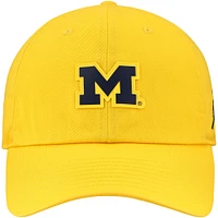 Casquette ajustable Jordan Brand Maize Michigan Wolverines Club Swoosh Performance pour homme