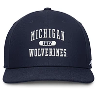 Casquette ajustable Jordan Brand bleu marine Michigan Wolverines Athletics Pro pour homme