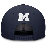 Casquette ajustable Jordan Brand bleu marine Michigan Wolverines Athletics Pro pour homme