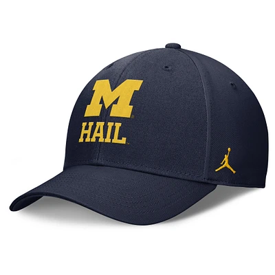 Casquette ajustable Jordan Brand bleu marine Michigan Wolverines Performance Club pour homme