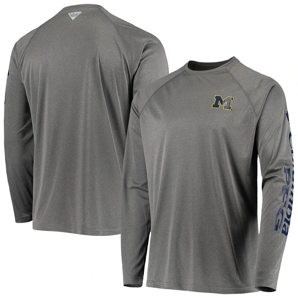 T-shirt à manches longues Columbia Charcoal Michigan Wolverines Terminal Tackle Omni-Shade Raglan pour homme