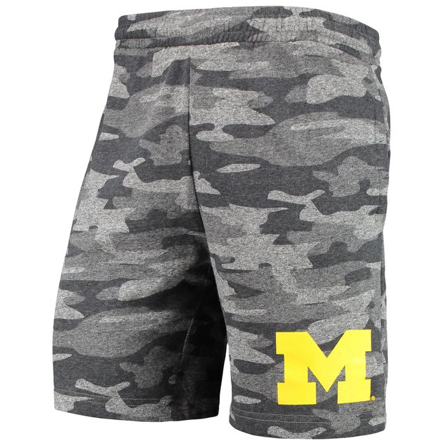 Short de détente Concepts Sport Charbon/Gris Michigan Wolverines Camo Backup Terry Jam pour hommes